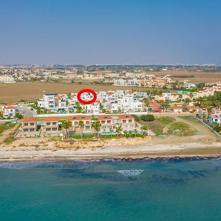 Faros Villa *